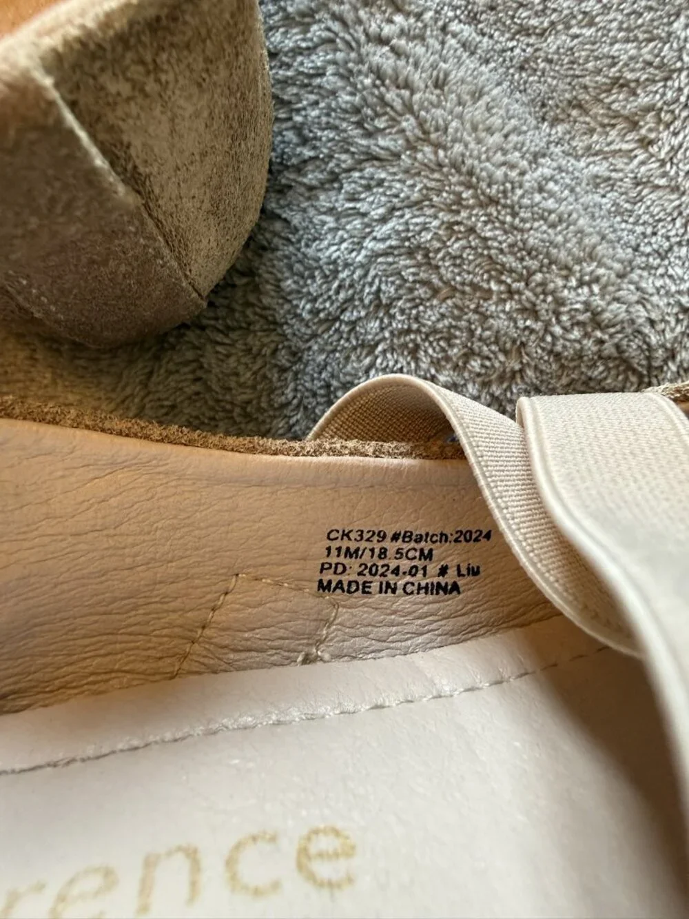 Kiderence Beige Suede Ballet Flats Girls Shoes US 11M 18.5cm